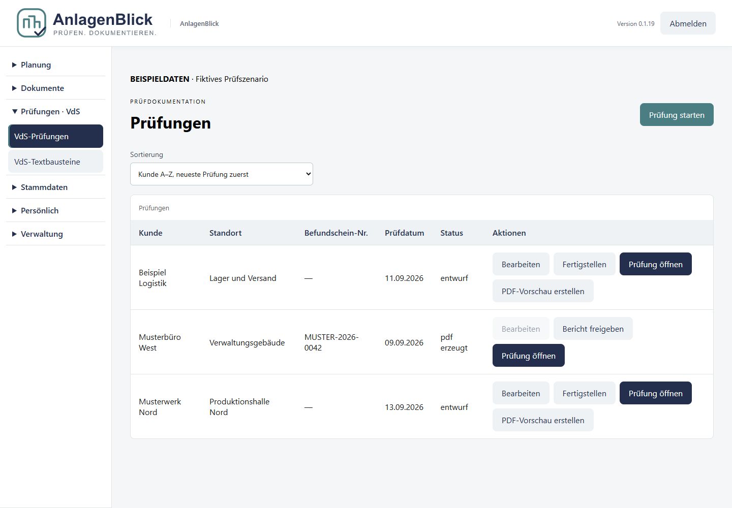 AnlagenBlick 0.1.19: Screenshot der Prüfungsübersicht mit fiktiven Beispieldaten